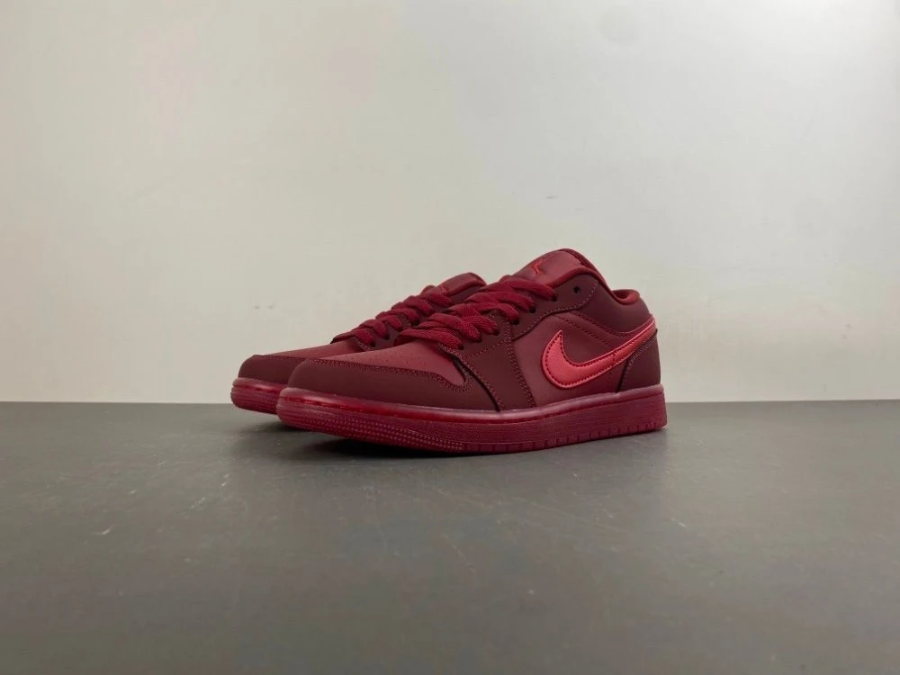 Air Jordan 1 Low SE Valentine's Day Red Lipstick Mens Womens Casual Sneakers