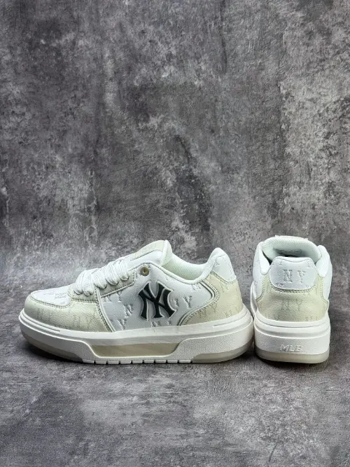 MLB Chunky Liner NY Monogram White Platform Sneakers for Women and Men Trendy Retro Casual Shoes