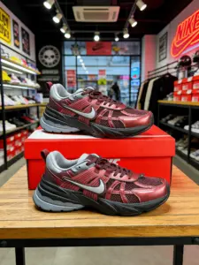 Nike V2K Run Burgundy