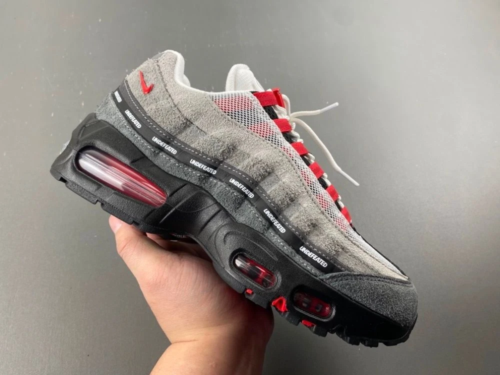 Classic UNDEFEATED x Nike Air Max 95 in grey and red colorway