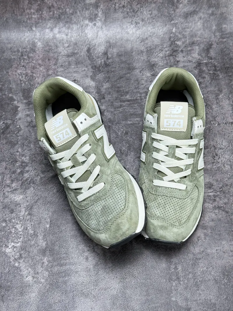 New Balance 574 Low-Top Retro Casual Sneakers